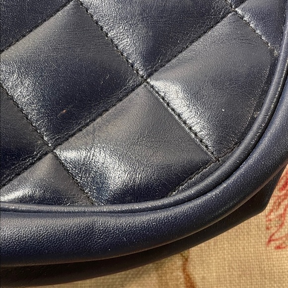 Bellido by Susan Gail Navy Quilted Satchel Gold Metal Notched Handle Hardware - Picture 10 of 17